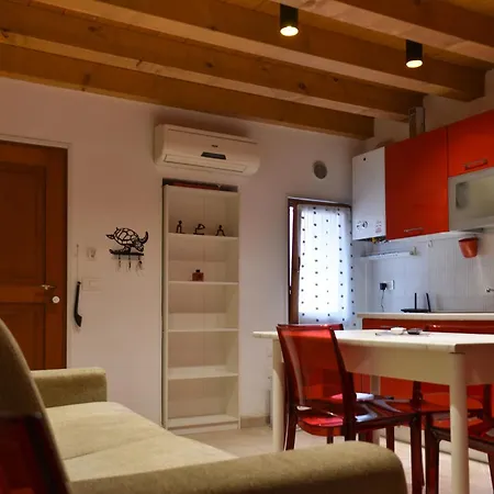 Apartment Welc-om Canal Lusenzo Chioggia